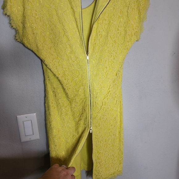 NWT Diane Von Furstenberg yellow lace Wanda Mini dress.  Size 8 - Picture 11 of 16